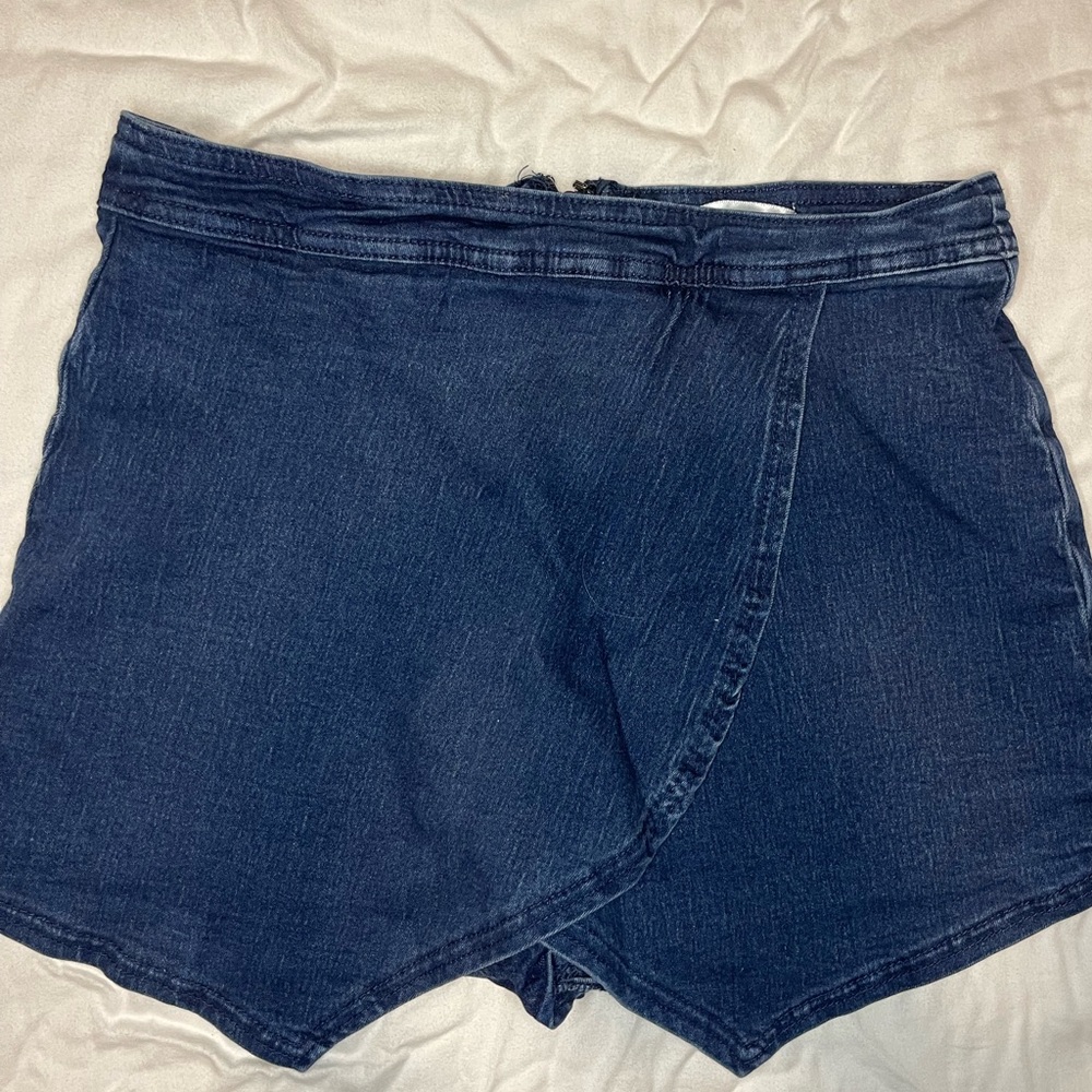 Jean Skort